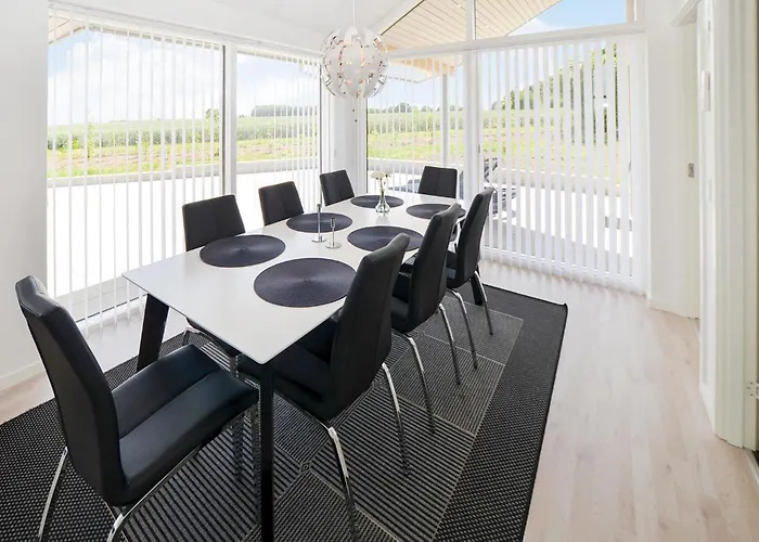 Three-bedroom In Sydals بيت للعطل