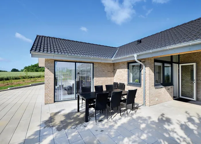 Three-bedroom In Sydals بيت للعطل *